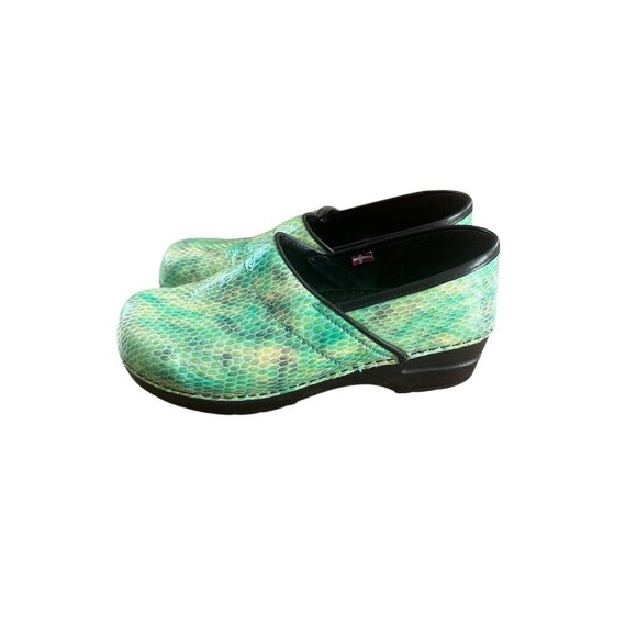 Sanita Women's Green Snake Skin Nurse Work Casual Danish Clogs EU 40 US 9.5-10 - Picture 1 of 8